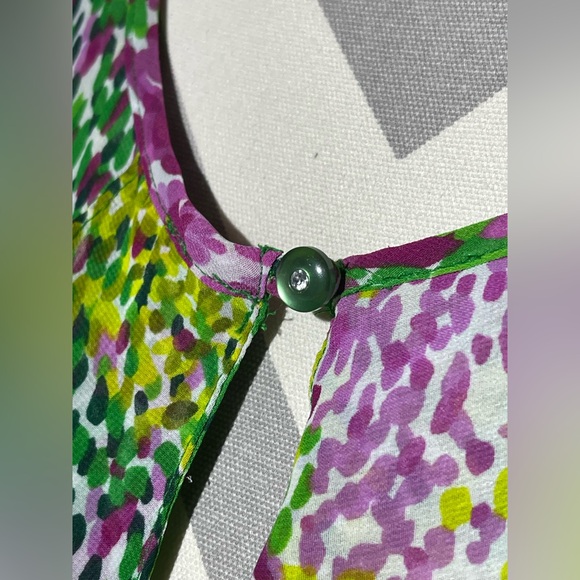 Violet & Claire Green Purple Yellow Sleeveless Blouse - Picture 9 of 12